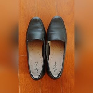 Black Clarks Juliet Lora loafers, women's uS size 7.5